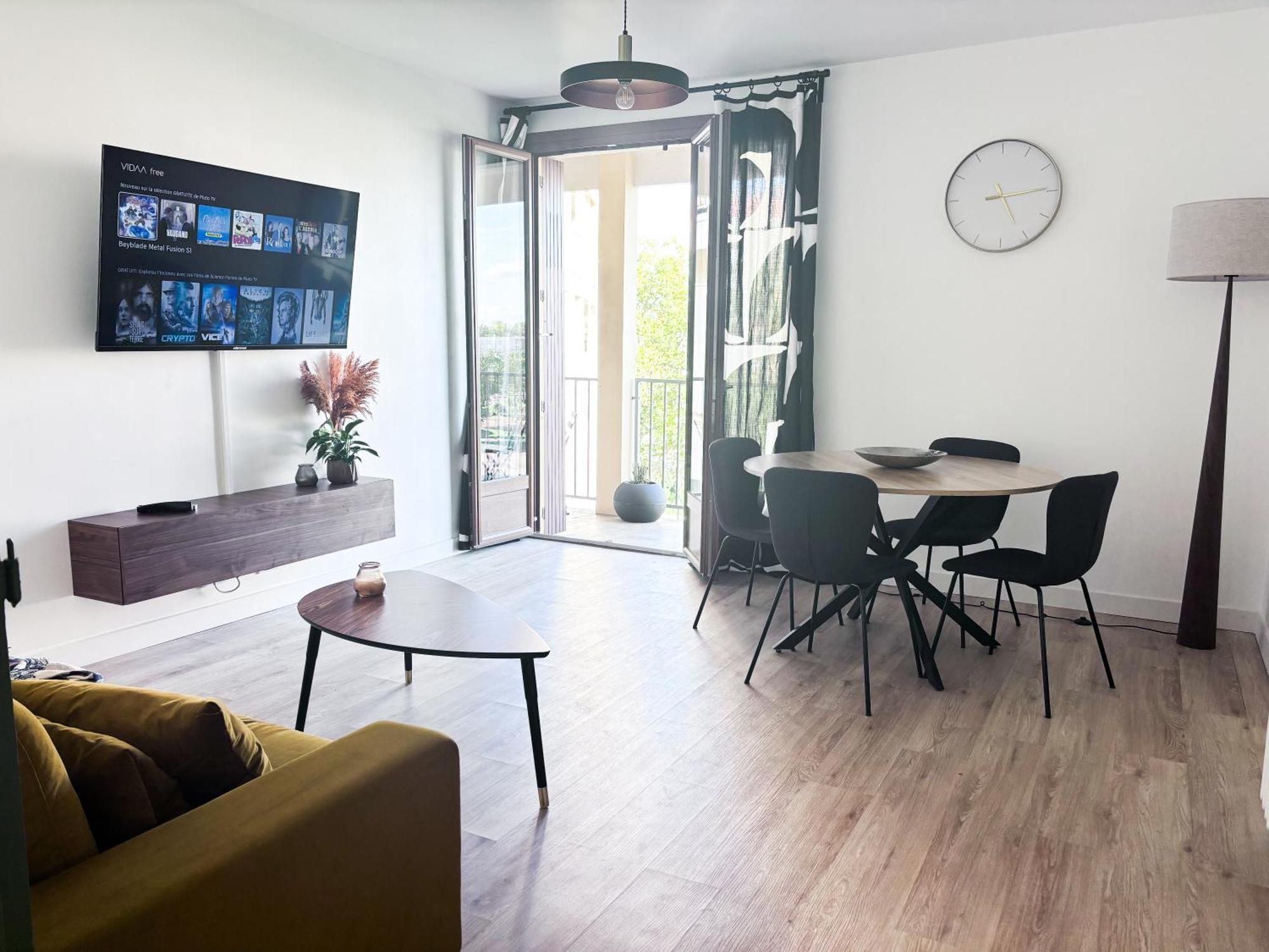 Appartement 79M2 Proche Airbus Tout Confort Lumineux 2 Chambres, 1 Bureau 꼴로미에 외부 사진